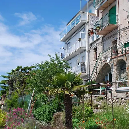 Appartamento Amazing Sea Views Over The Riviera Grimaldi (Liguria)