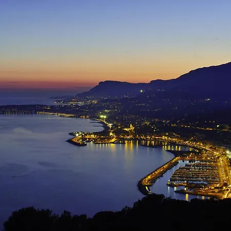 Appartamento Amazing Sea Views Over The Riviera *